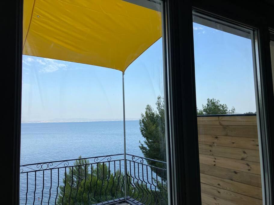 Appartement T4 Terrasse Et Vue Istres Exterior foto